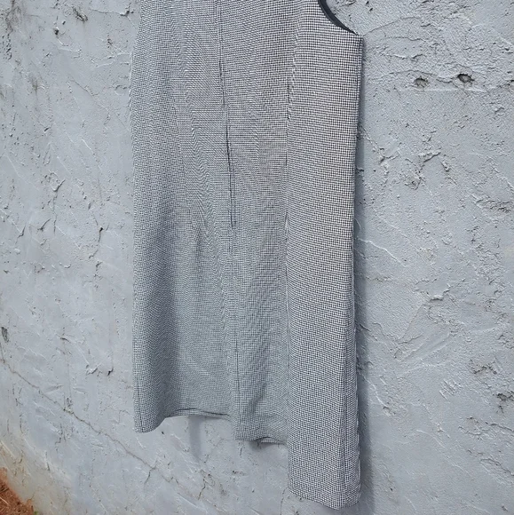 SLEEVELESS DRESS.  SZ LARGE - Picture 8 of 8